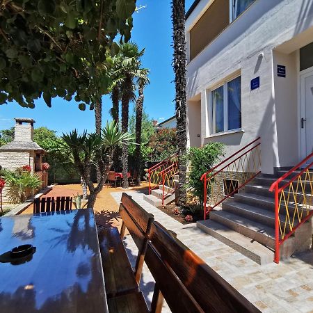 App & Room Le Palme Умаг Экстерьер фото