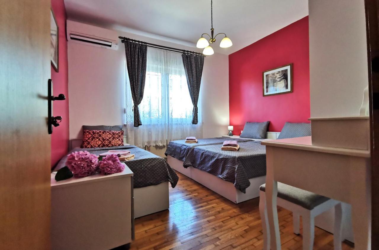 App & Room Le Palme Умаг Экстерьер фото