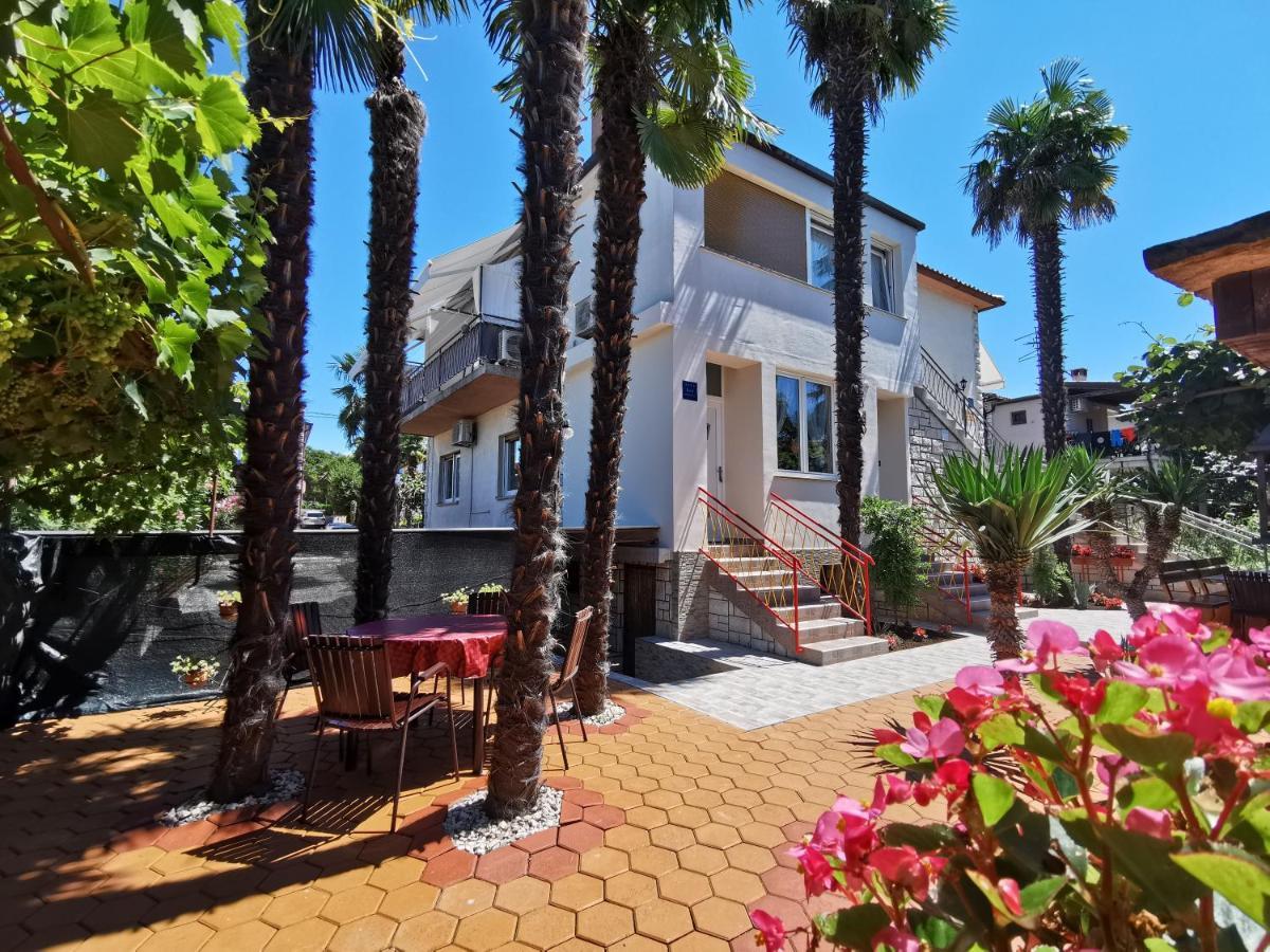 App & Room Le Palme Умаг Экстерьер фото