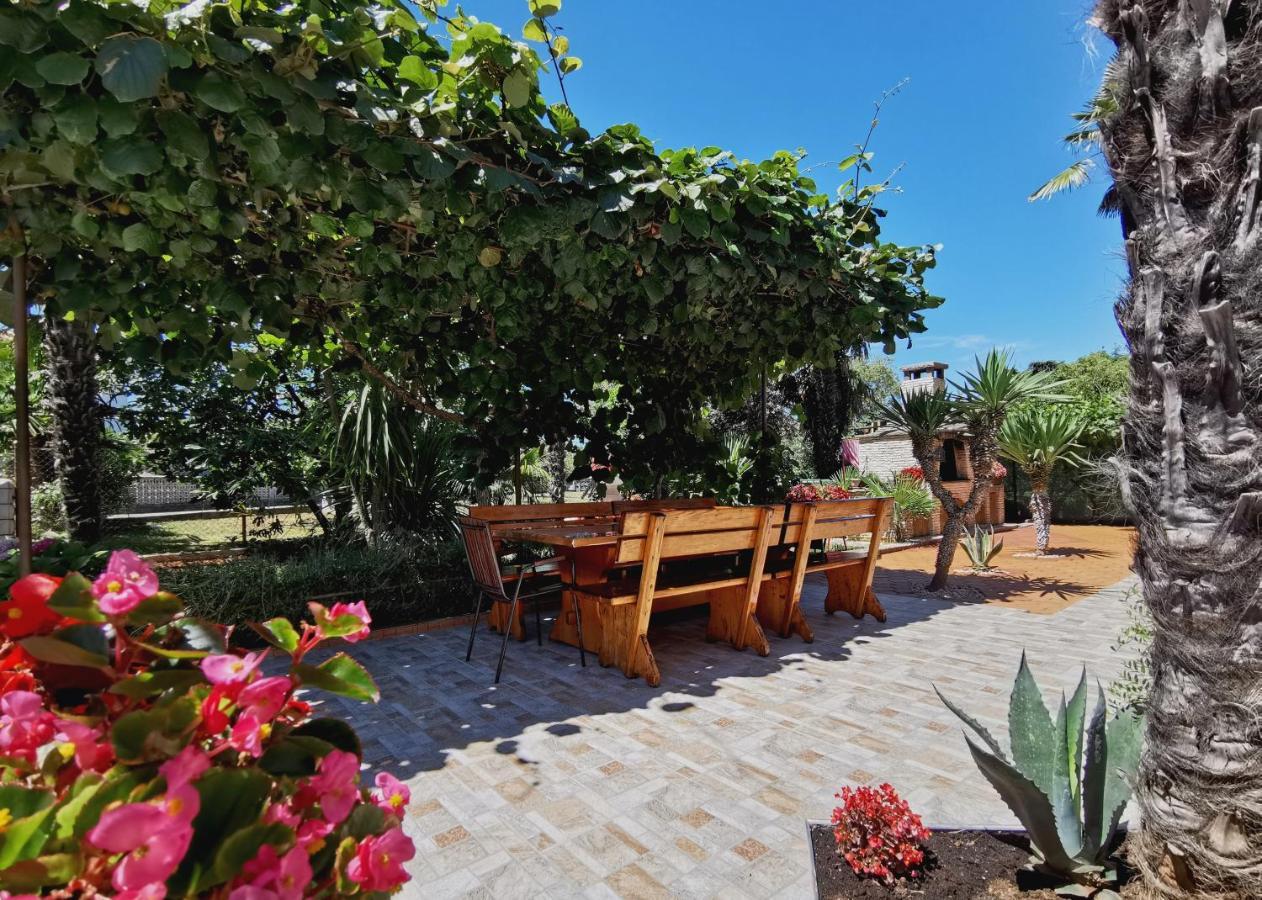 App & Room Le Palme Умаг Экстерьер фото