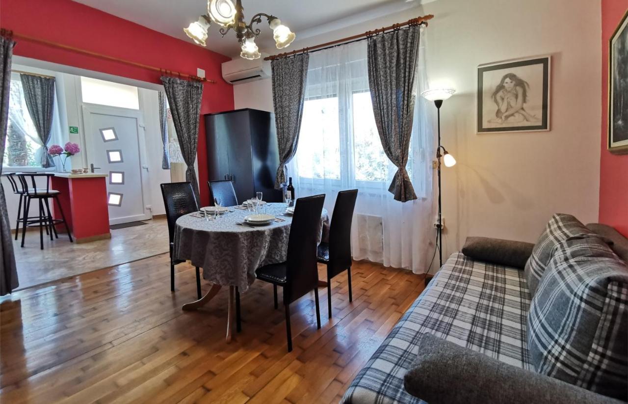 App & Room Le Palme Умаг Экстерьер фото