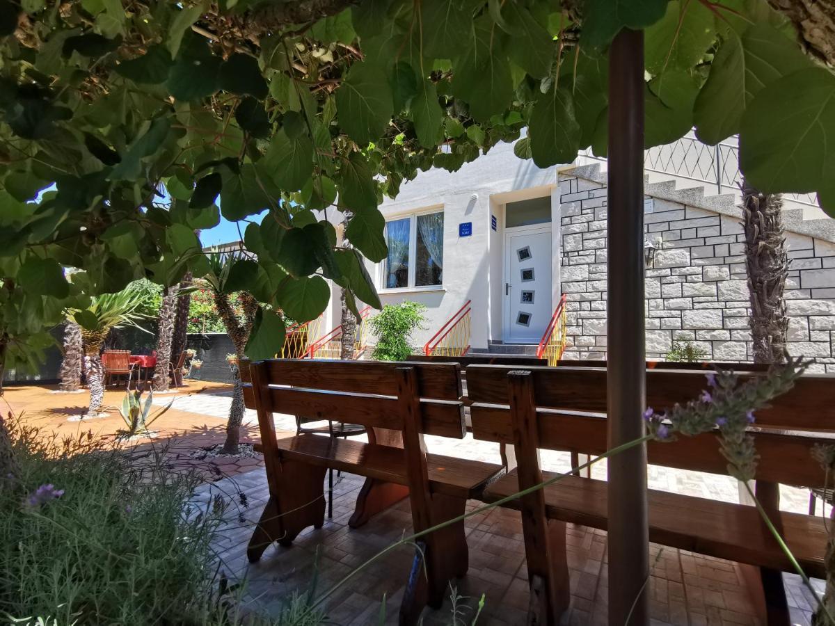App & Room Le Palme Умаг Экстерьер фото
