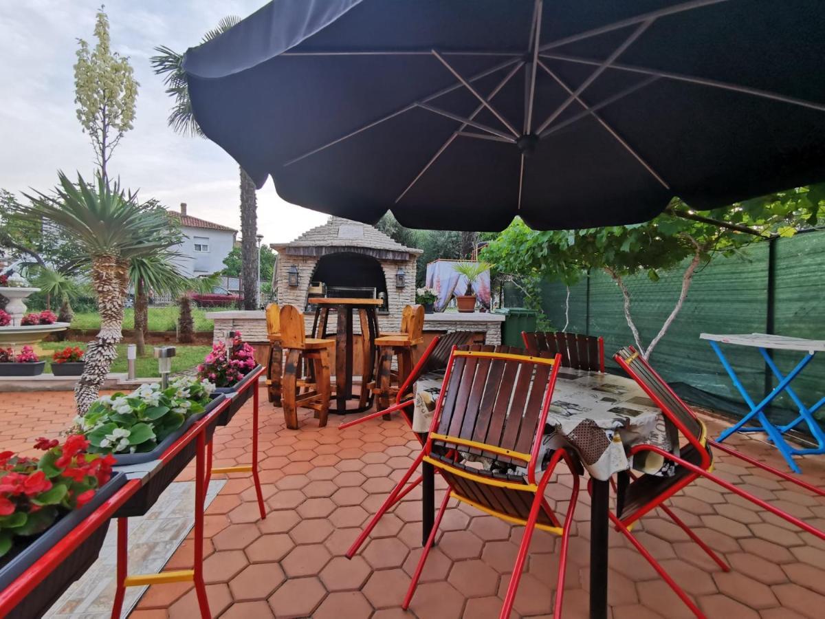App & Room Le Palme Умаг Экстерьер фото